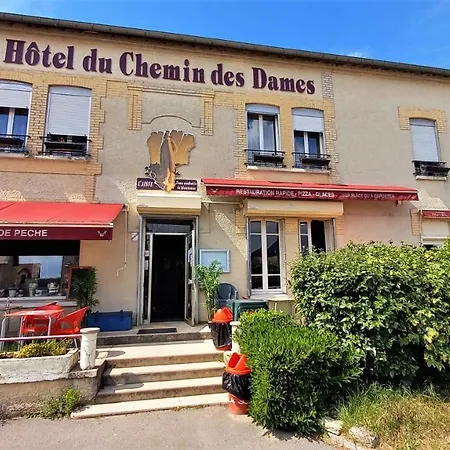 Logis & Restaurant Du Chemin Des Dames 2*
