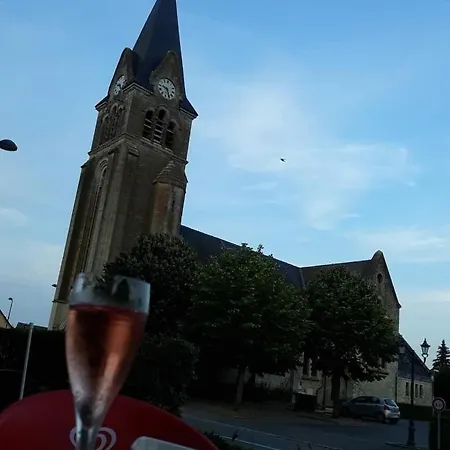 Logis & Restaurant Du Chemin Des Dames Отель 2*