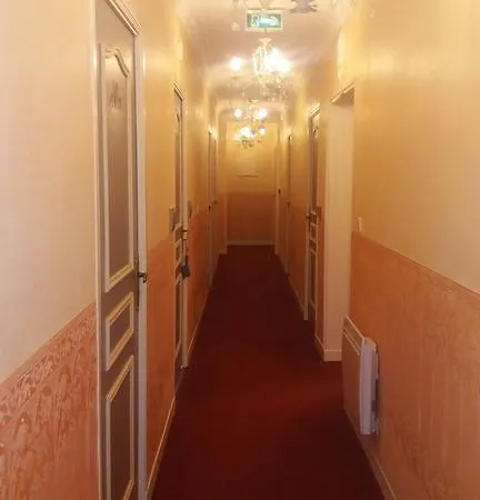 Logis & Restaurant Du Chemin Des Dames Отель Corbeny