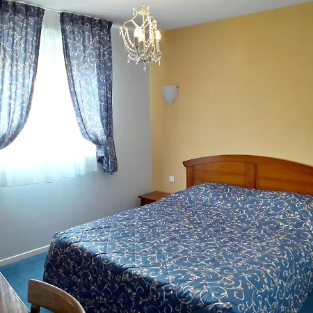 Logis & Restaurant Du Chemin Des Dames Отель Corbeny