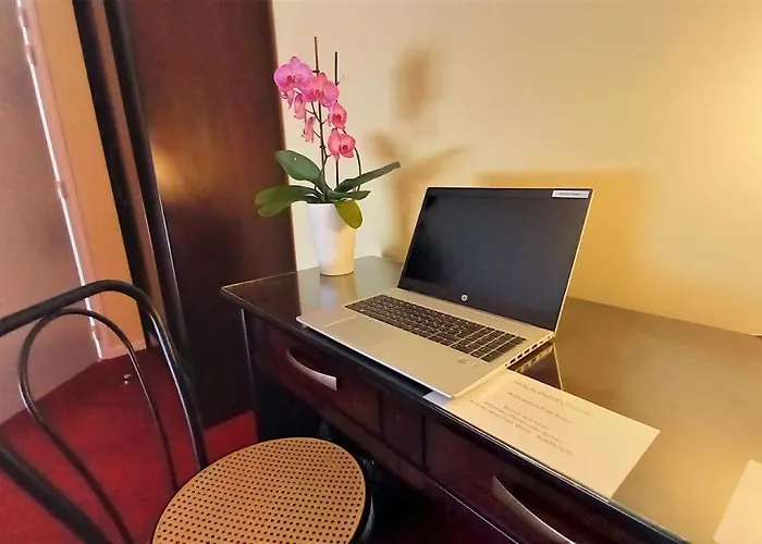 Logis Hotel & Restaurant Du Chemin Des Dames Corbeny