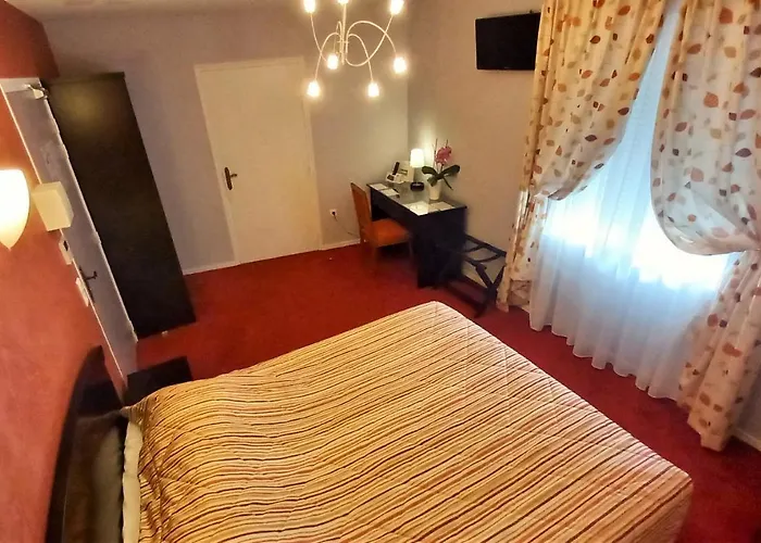 Hotel Logis Hotel & Restaurant Du Chemin Des Dames Corbeny