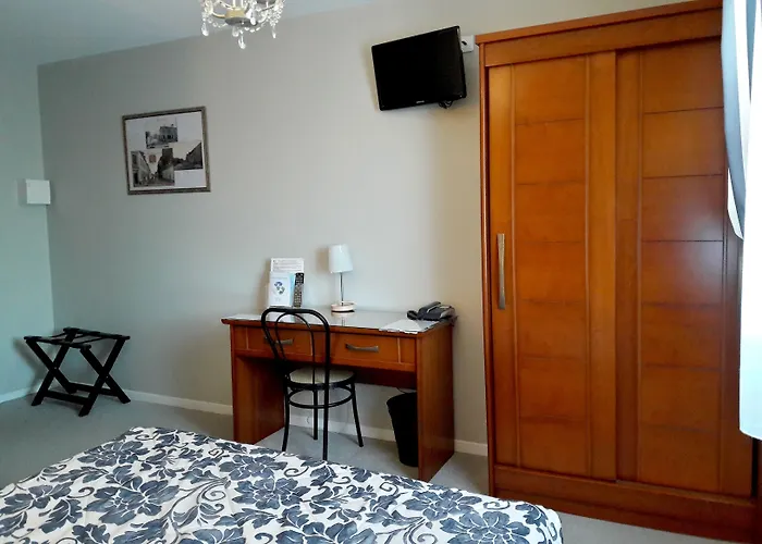 Hotel Logis Hotel & Restaurant Du Chemin Des Dames