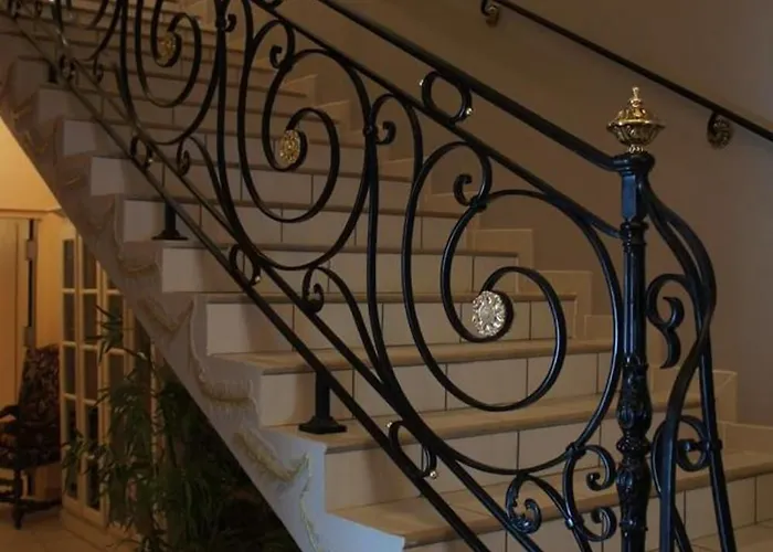 Logis Hotel & Restaurant Du Chemin Des Dames Hotel Corbeny