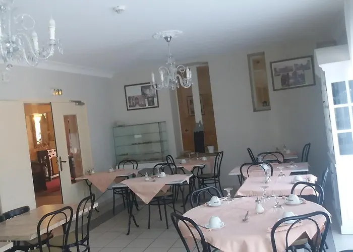 Hotel Logis Hotel & Restaurant Du Chemin Des Dames Corbeny