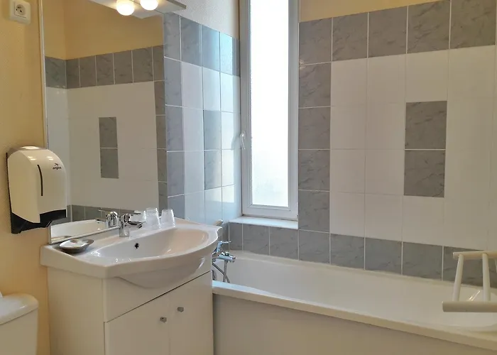 Logis Hotel & Restaurant Du Chemin Des Dames Corbeny