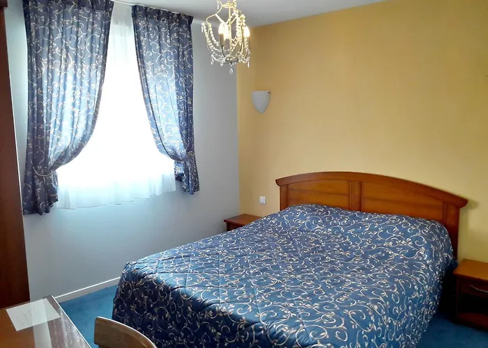 Logis Hotel & Restaurant Du Chemin Des Dames Hotel Corbeny