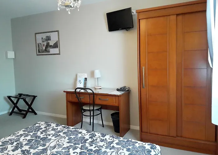 Hotel Logis Hotel & Restaurant Du Chemin Des Dames 2*